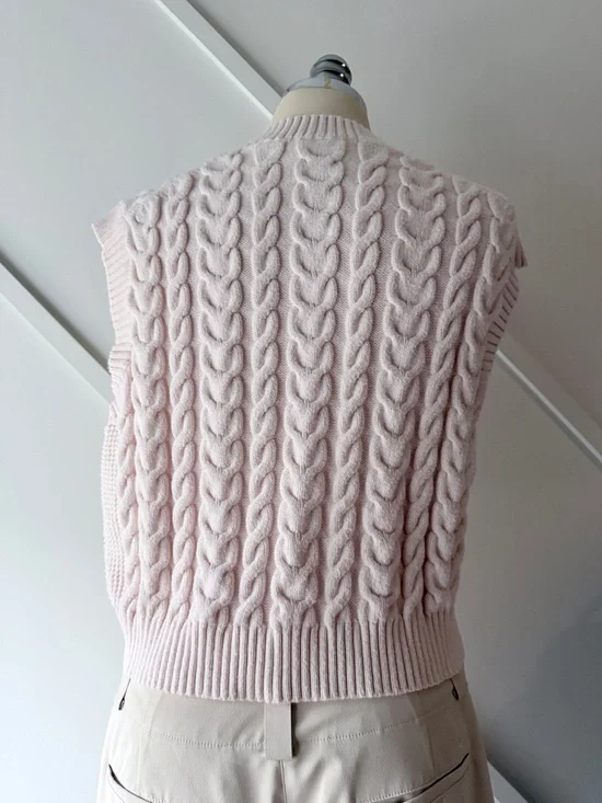Aritzia Sunday Best Cable Knit Sweater Vest Pink XS| Preppy Cropped V-Neck - Picture 4 of 13